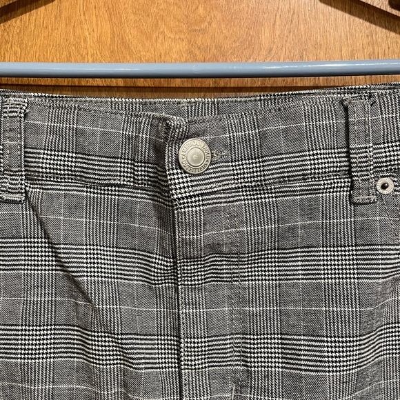 AMERICAN EAGLE gray plaid high rise mini skirt - Picture 2 of 7